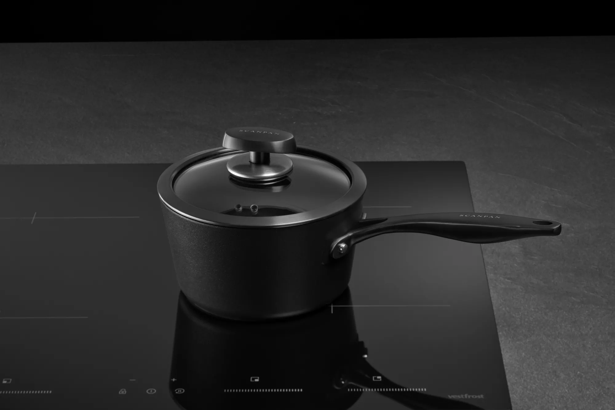 Sale SCANPAN 1,8L / 18 cm kasserolle med låg - Pro SB+ Induction